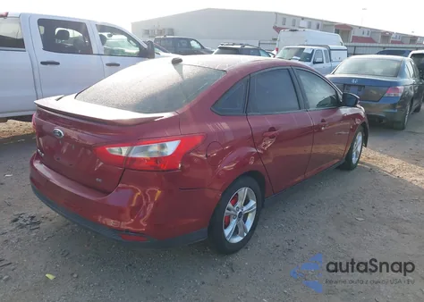 2014 Ford Focus Se z USA, uszkodzony, nr VIN 1FADP3F23EL350810